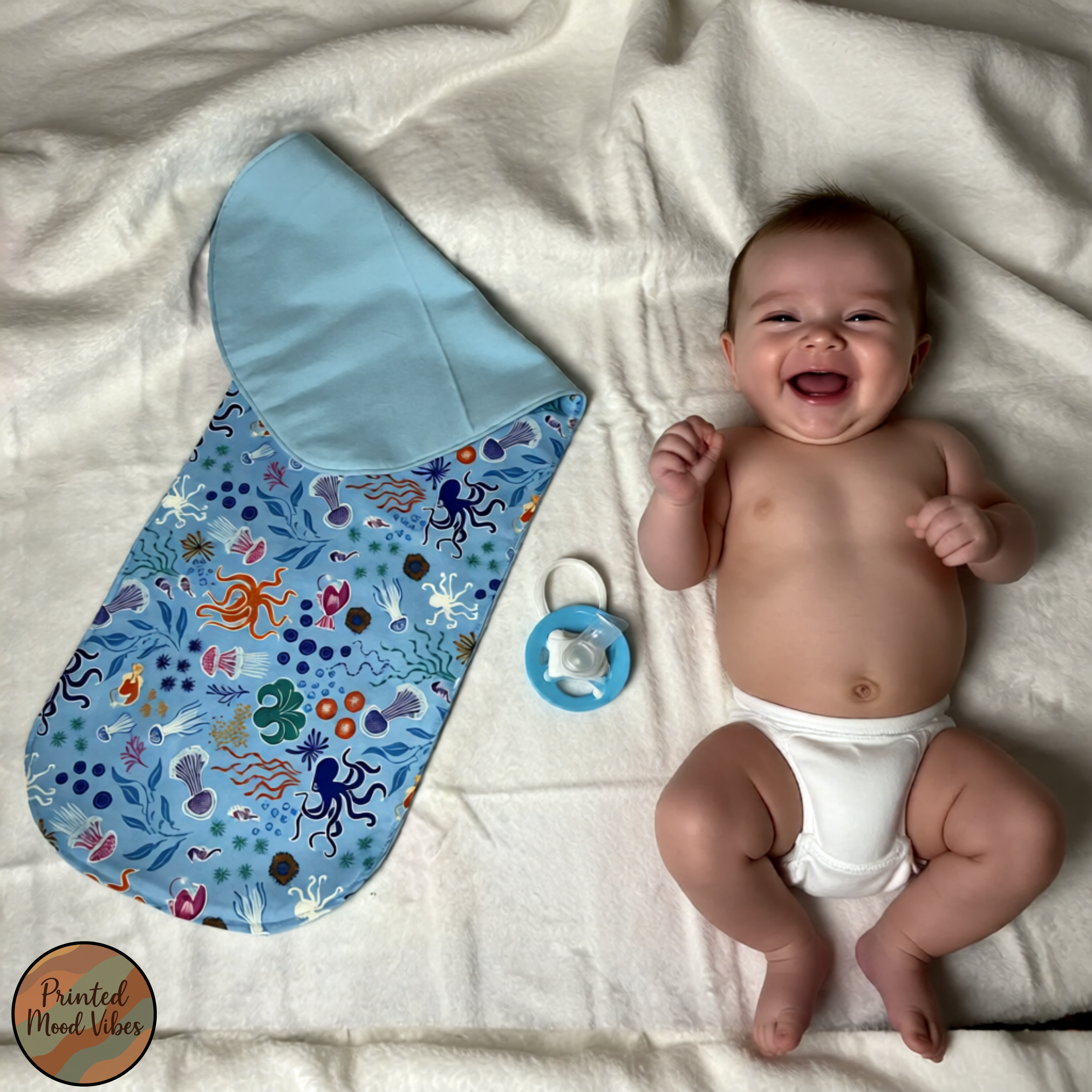 Glow in the Dark Ocean Baby Gift Set – Bib, Burp Cloth & Pacifier Holder (Newborn 1–3 Months)