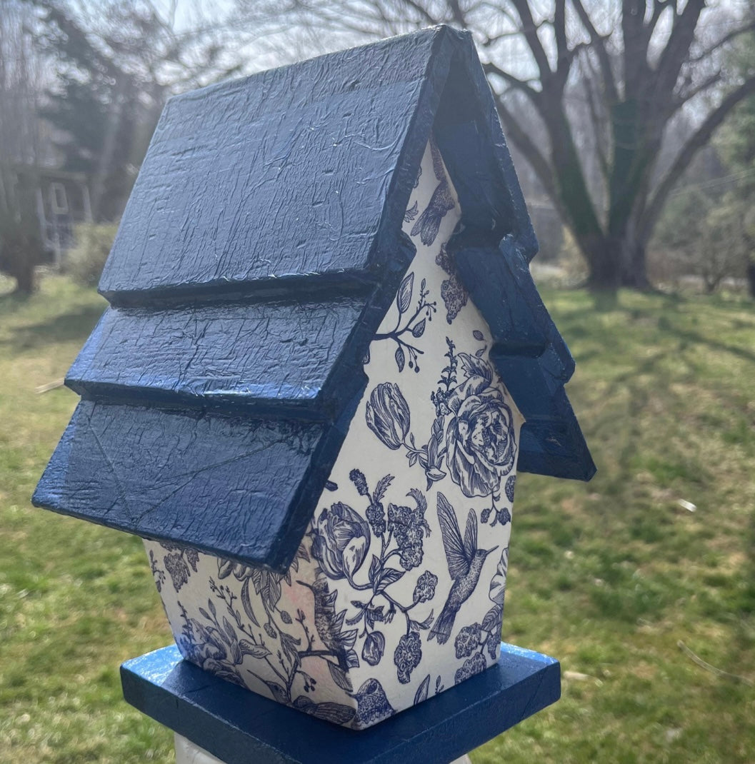 Classic Blue Floral Hanging Birdhouse