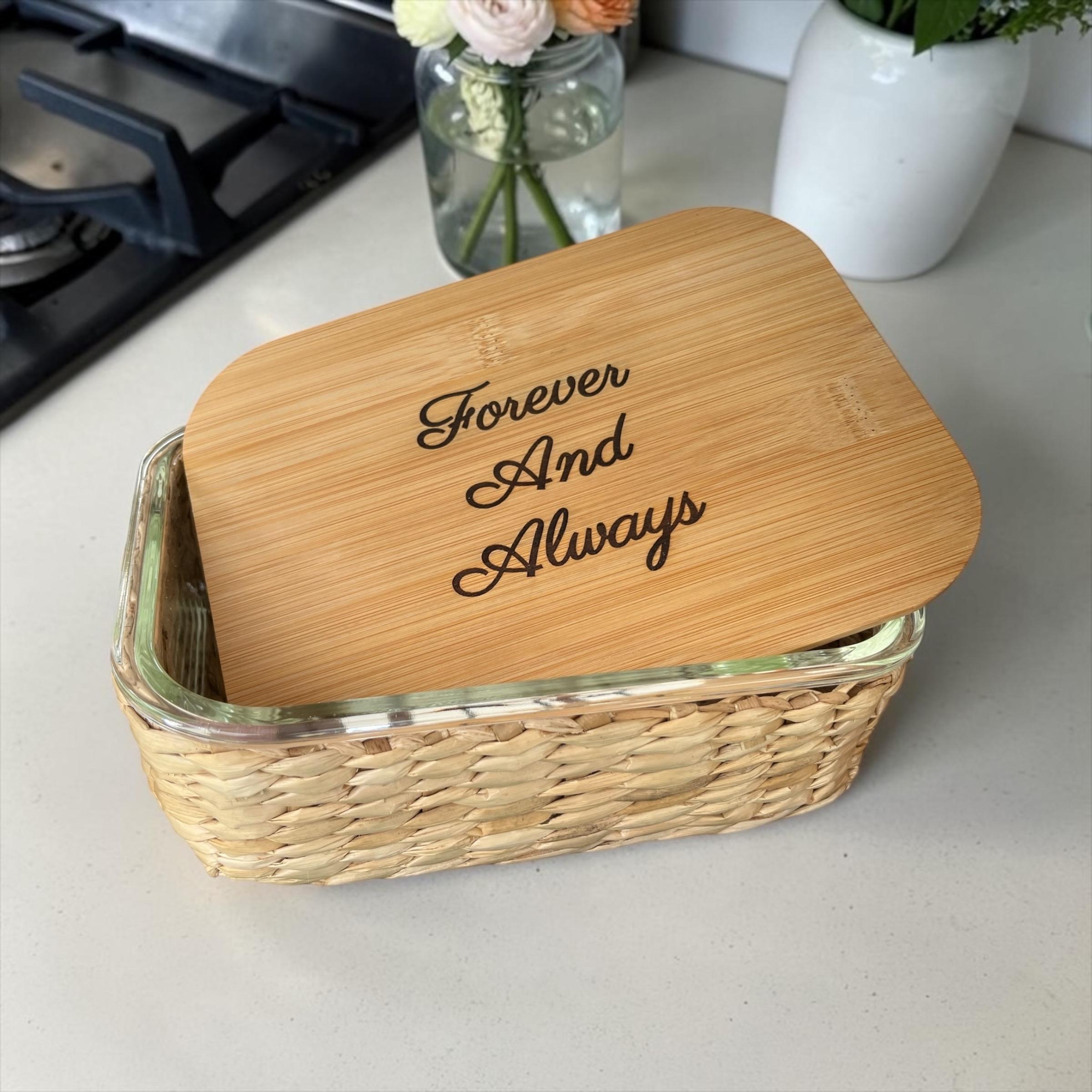 "Forever and Always" Glass Food Storage Container with Engraved Bamboo Lid & Wicker Basket – 51.4 oz (Copy)